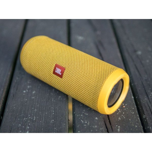 Акустическая система JBL Flip 3 Yellow (JBLFLIP3YEL)